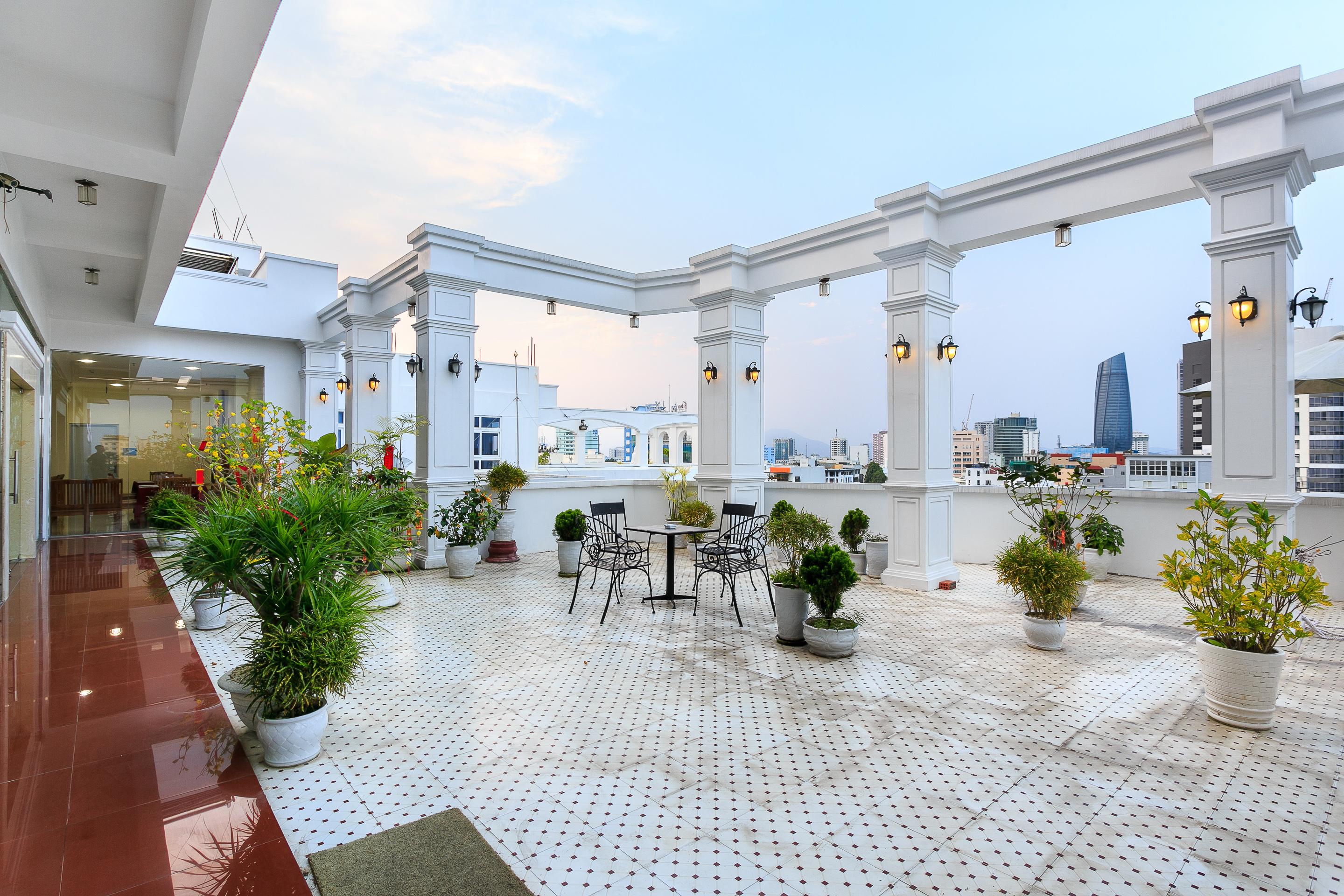 Centre Hotel Da Nang Buitenkant foto